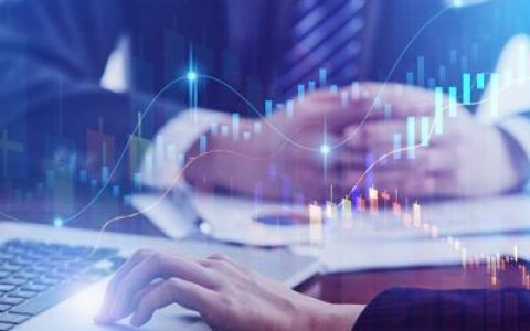 现阶段期货黄金走势（期货黄金走势东方财富）